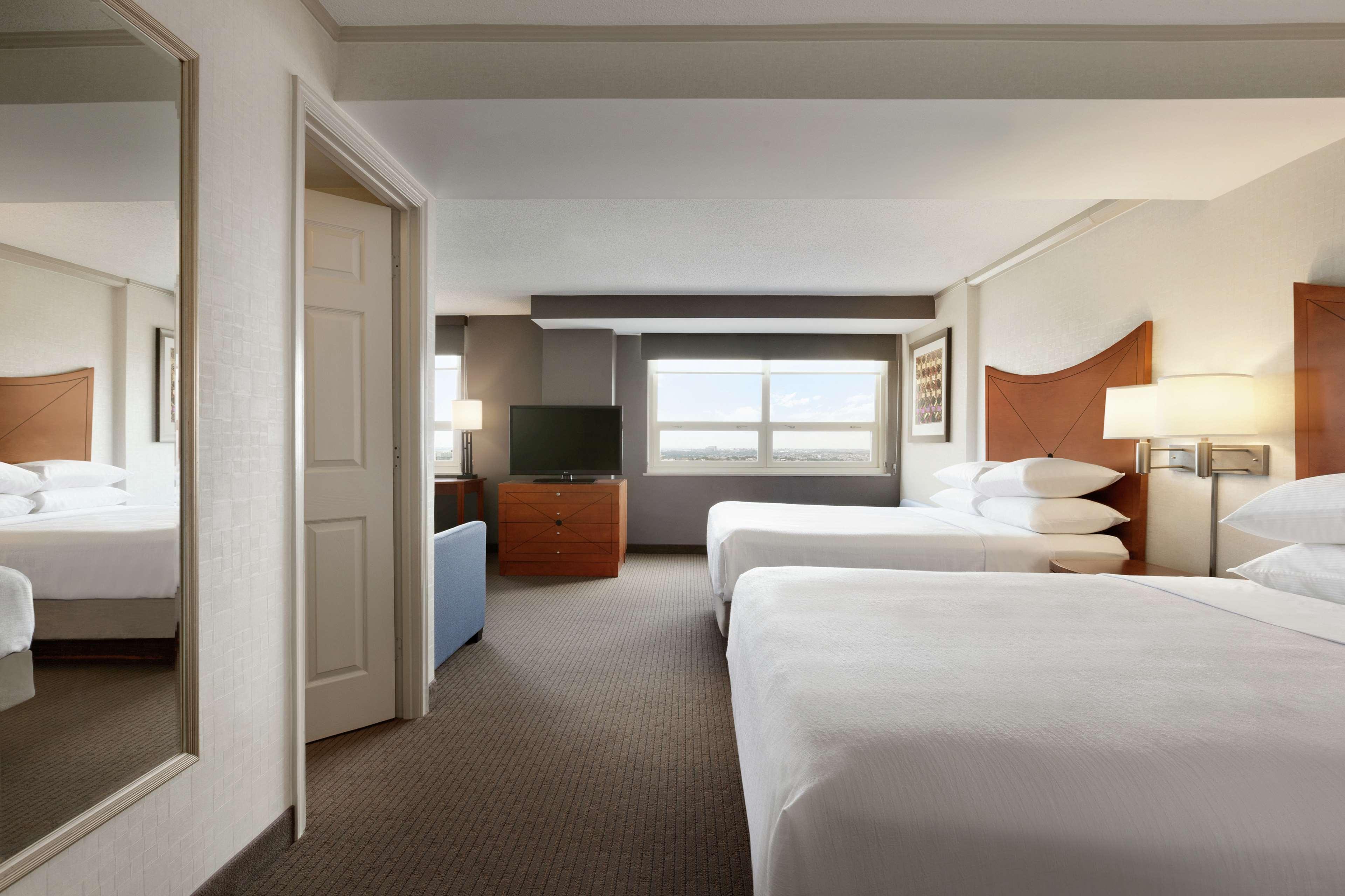 Embassy Suites Baltimore Inner Harbor ภายนอก รูปภาพ