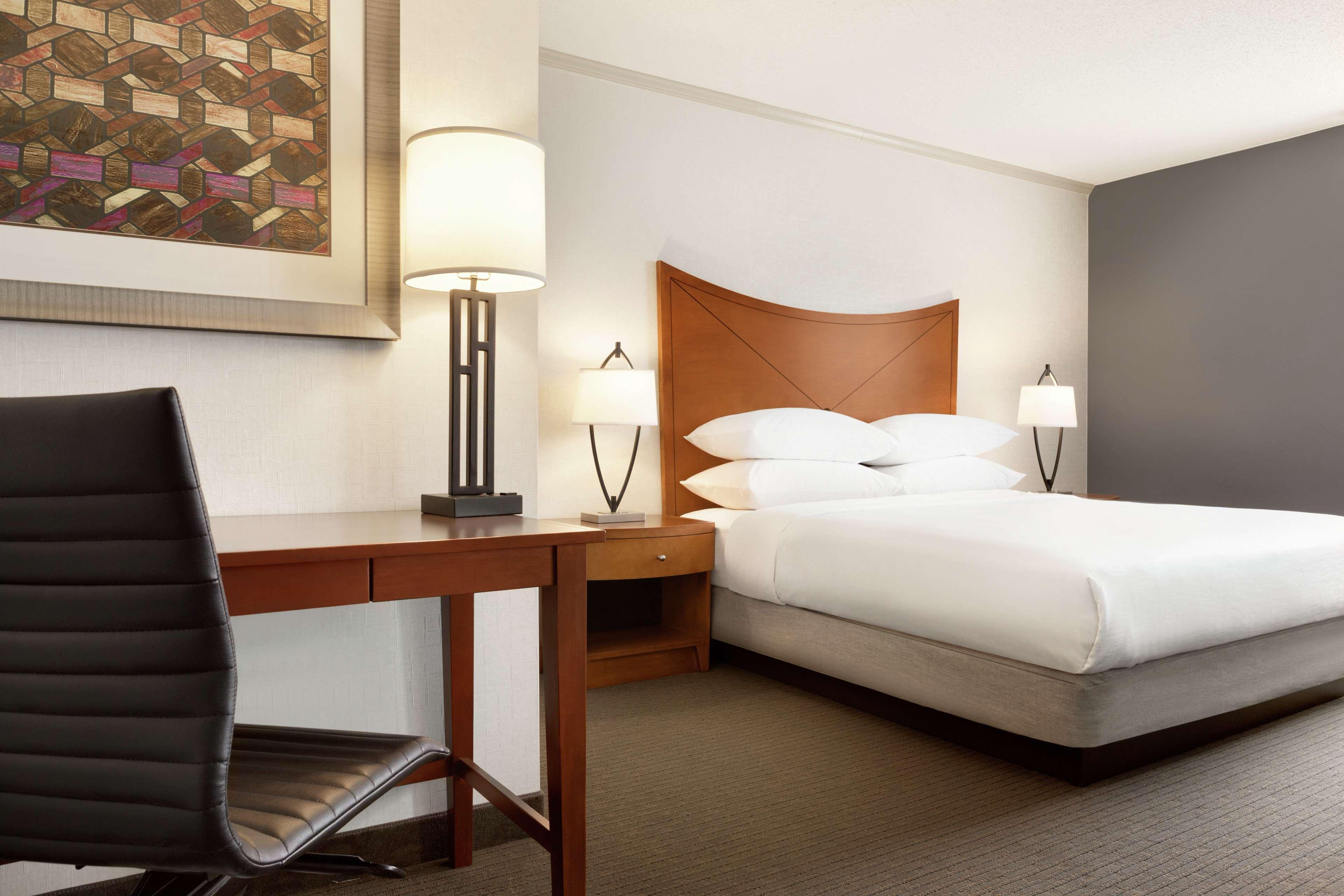Embassy Suites Baltimore Inner Harbor ภายนอก รูปภาพ